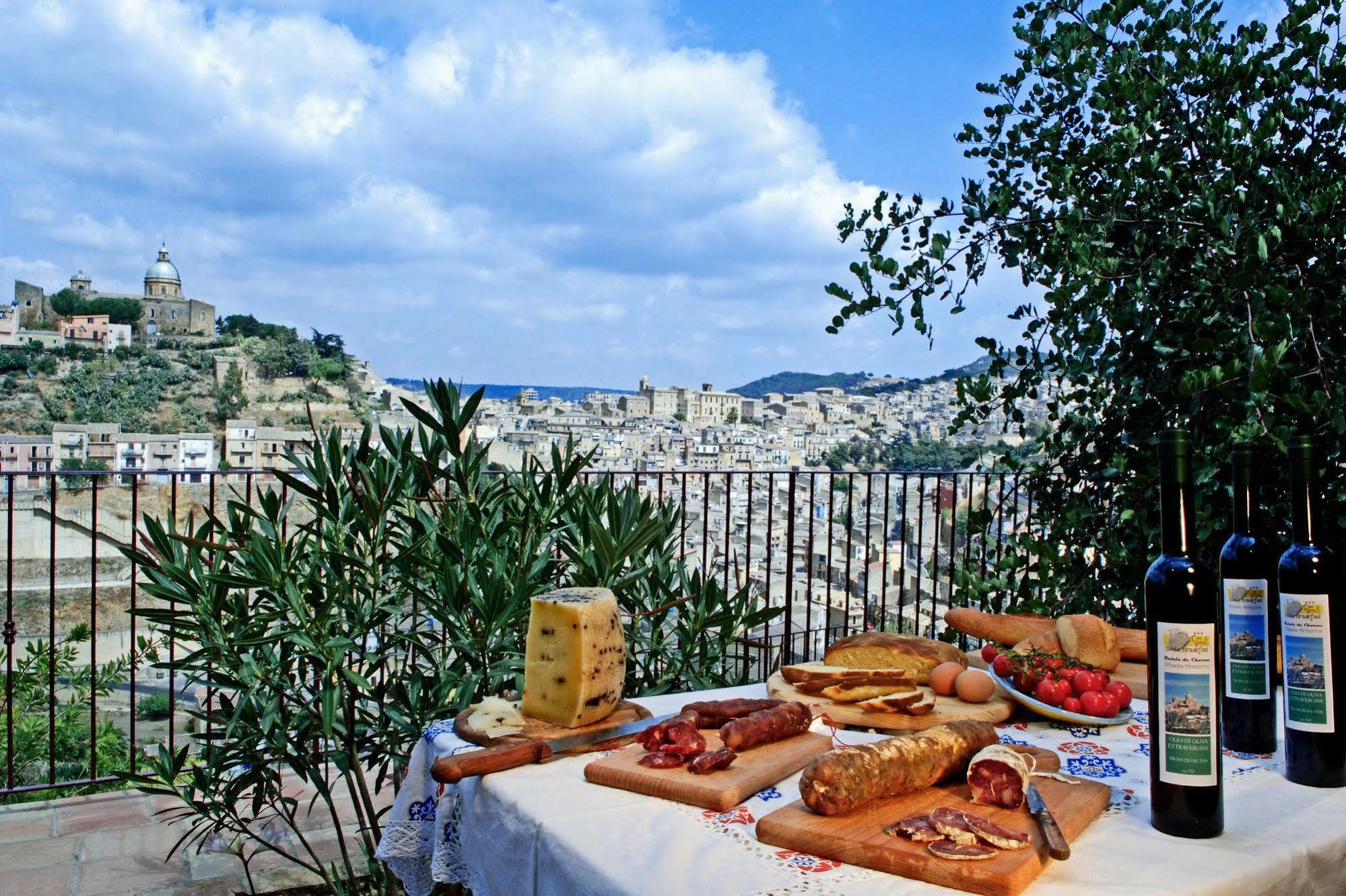Bed and Breakfast La Casa Sulla Collina D'Oro П'яцца-Армерина Екстер'єр фото